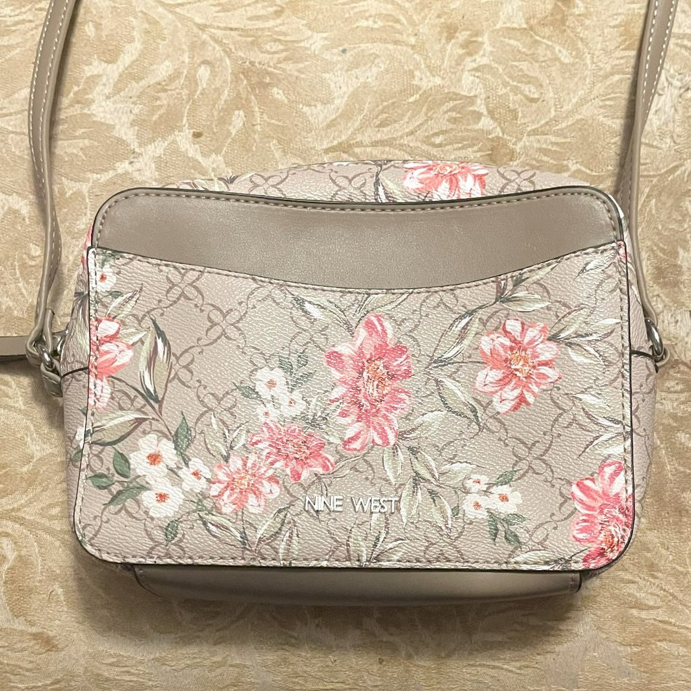 Nine West purse